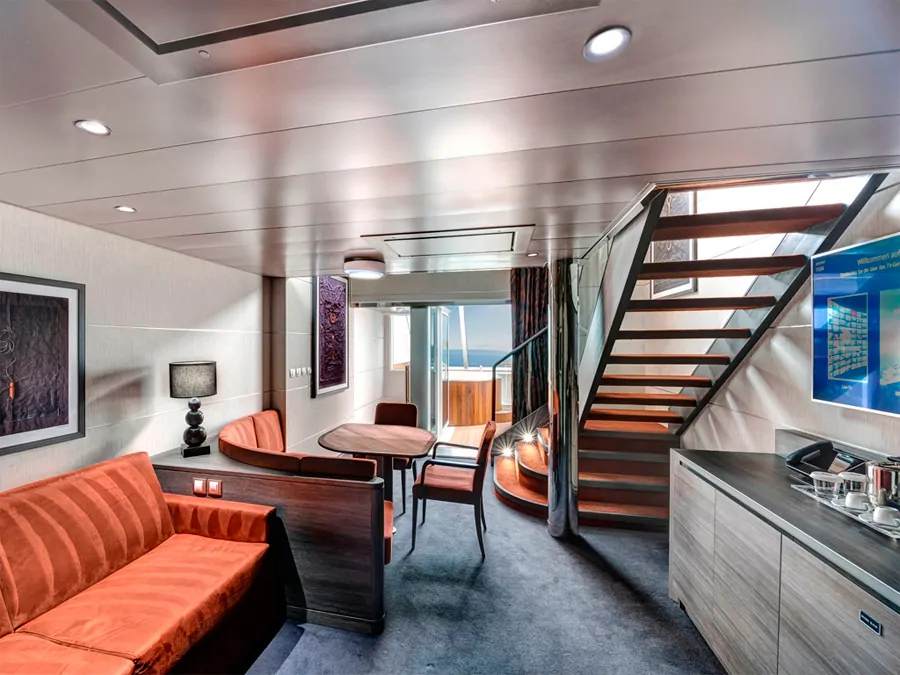 Сьют с джакузи Duplex Yacht Club (YJD)