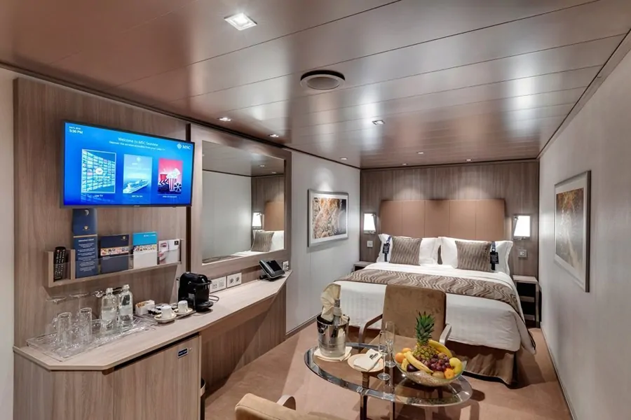 Сьют внутренний Yacht Club (YIN)