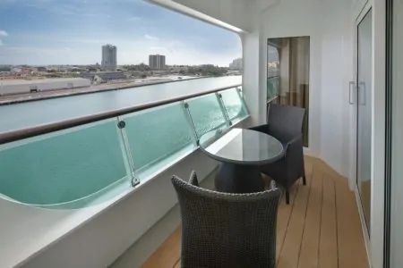 Сьют Owner's Suite (OS)