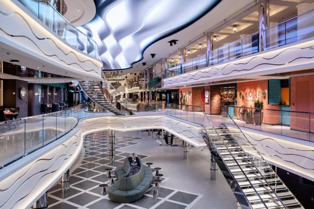 World Galleria