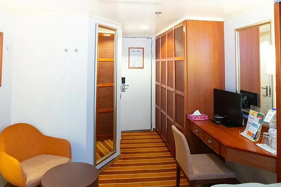 Внутренняя Interior Cosmos (IC)