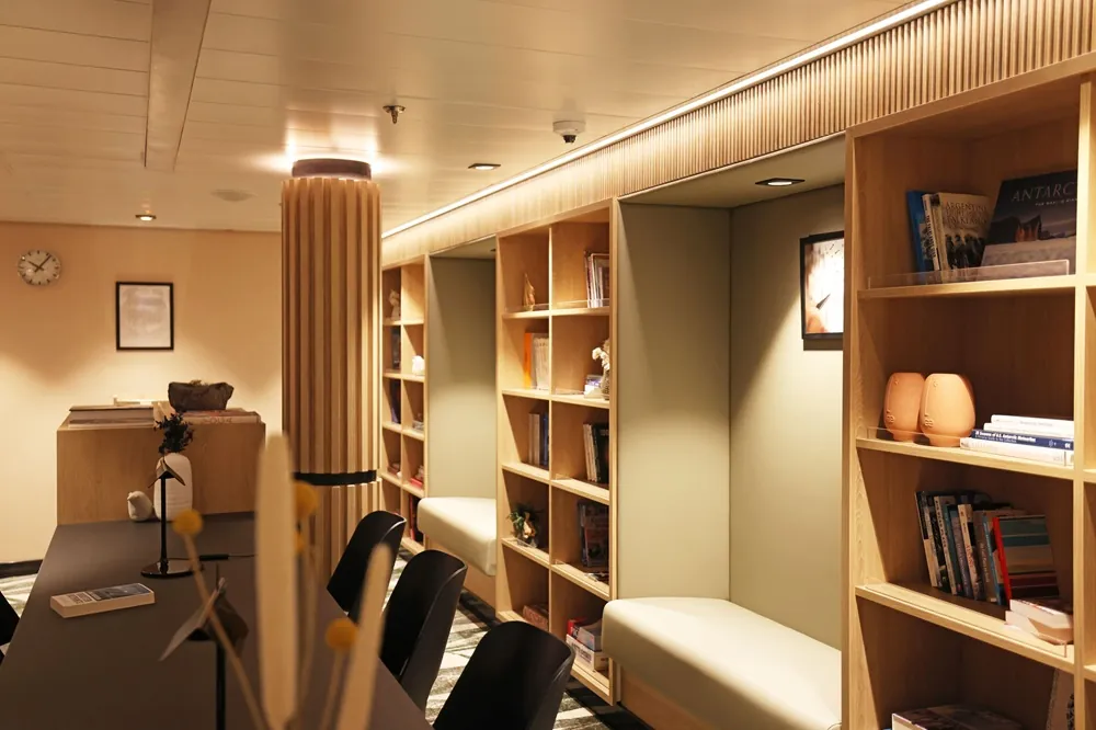 SH Minerva. Wild Life (Русскоязычная группа)