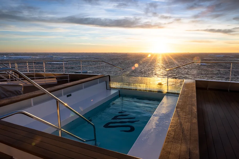 SH Minerva. Wild Life (Русскоязычная группа)