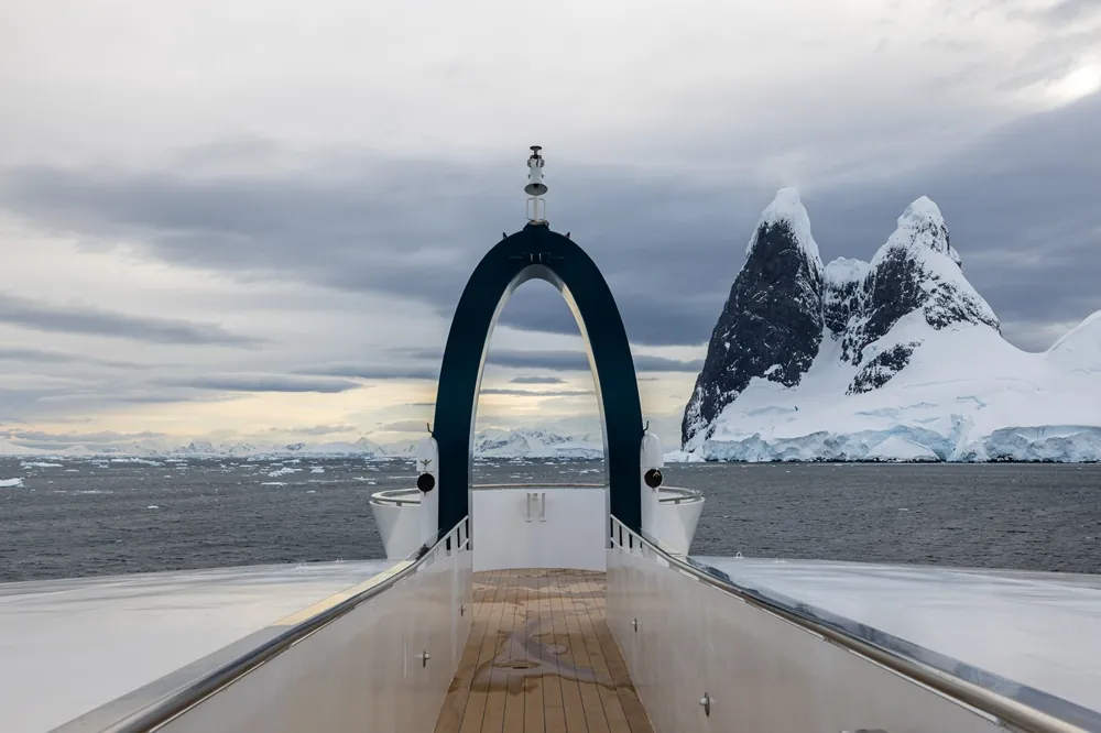 SH Minerva. Wild Life (Русскоязычная группа)