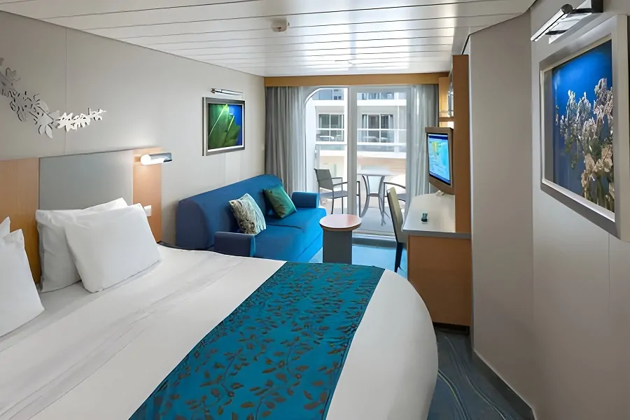 С балконом Central Park View Stateroom with Balcony (2J)