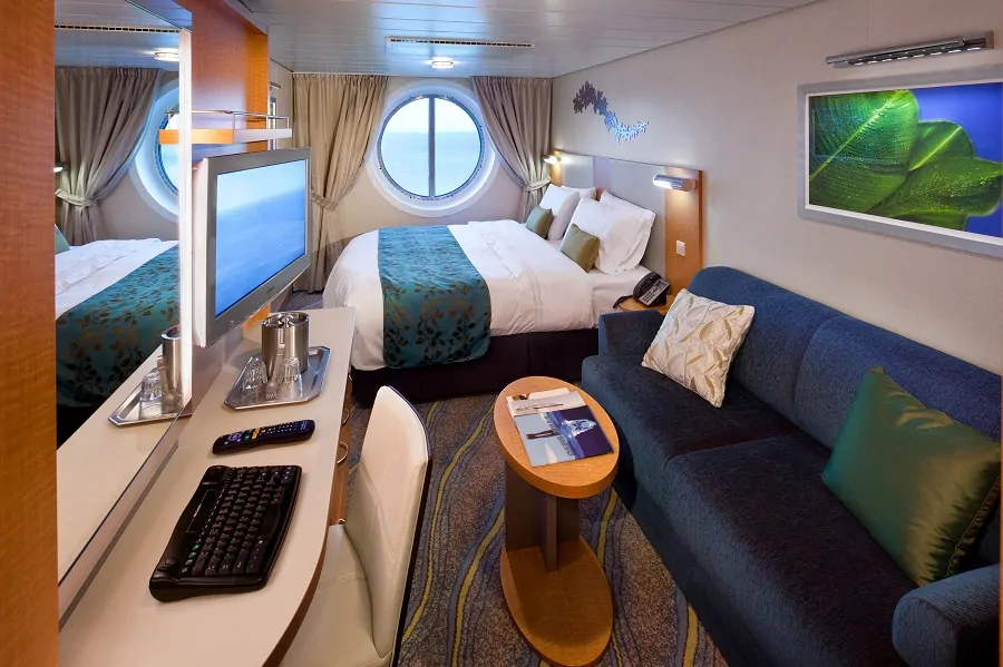 С окном Ocean View Stateroom (6N)