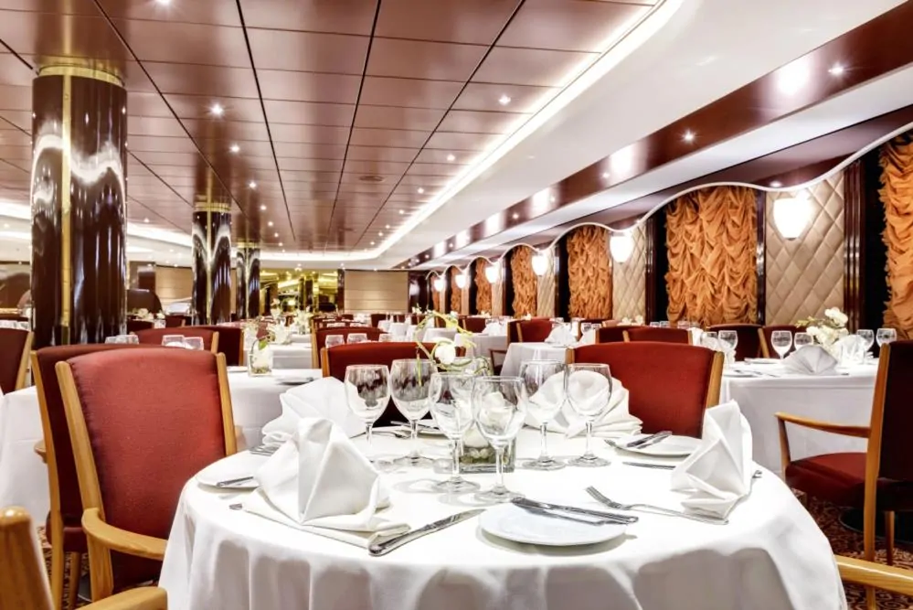 Основной ресторан La Bussola