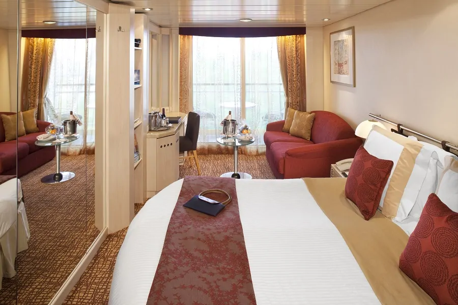 С балконом Ultra Deluxe Concierge Class (UC)