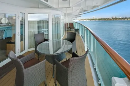 Сьют с балконом Royal Suite with Balcony (RS)