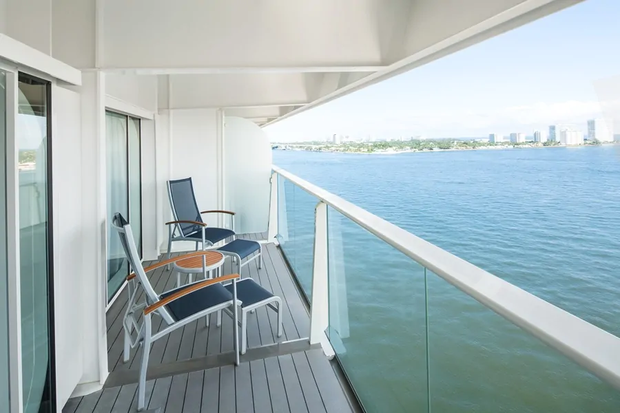 Сьют Junior Suite with Balcony (J3)