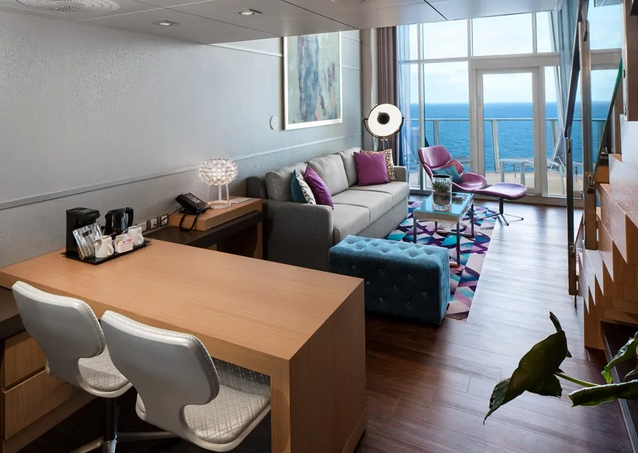 Сьют Crown Loft Suite with Balcony (L1)