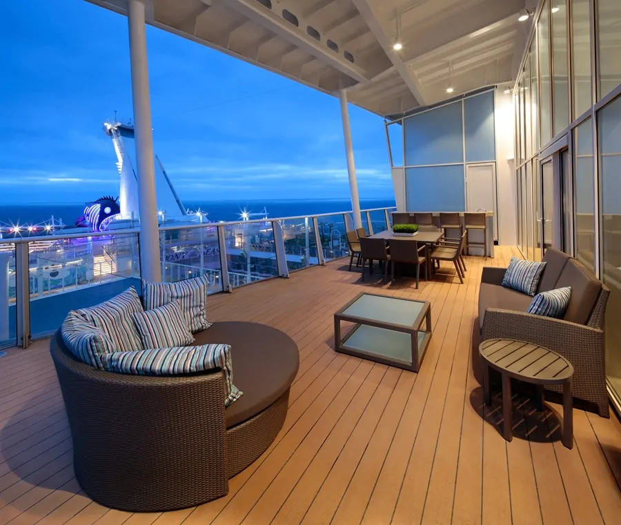 Сьют Royal Loft Suite with Balcony (RL)