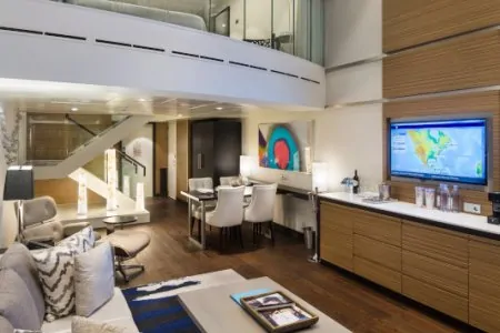Сьют с балконом Sky Loft Suite with Balcony (SL)